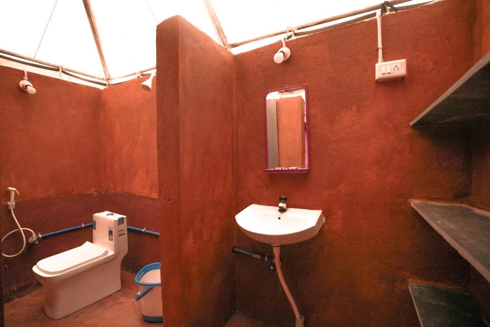 Murali Guesthouse Hampi Buitenkant foto