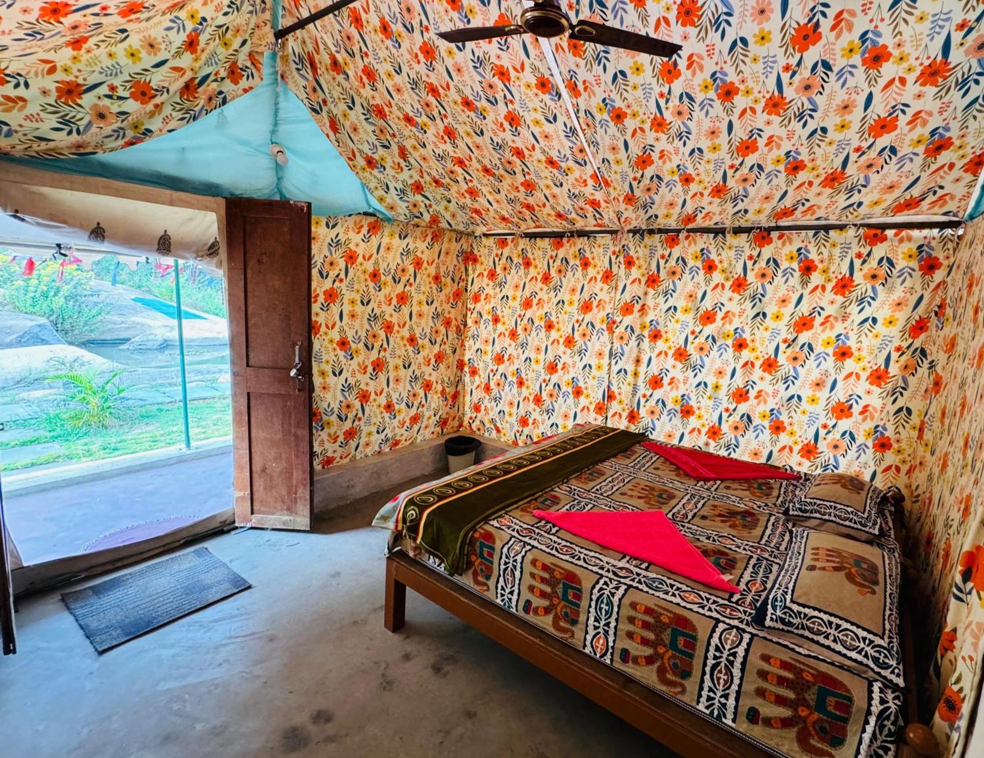 Murali Guesthouse Hampi Buitenkant foto