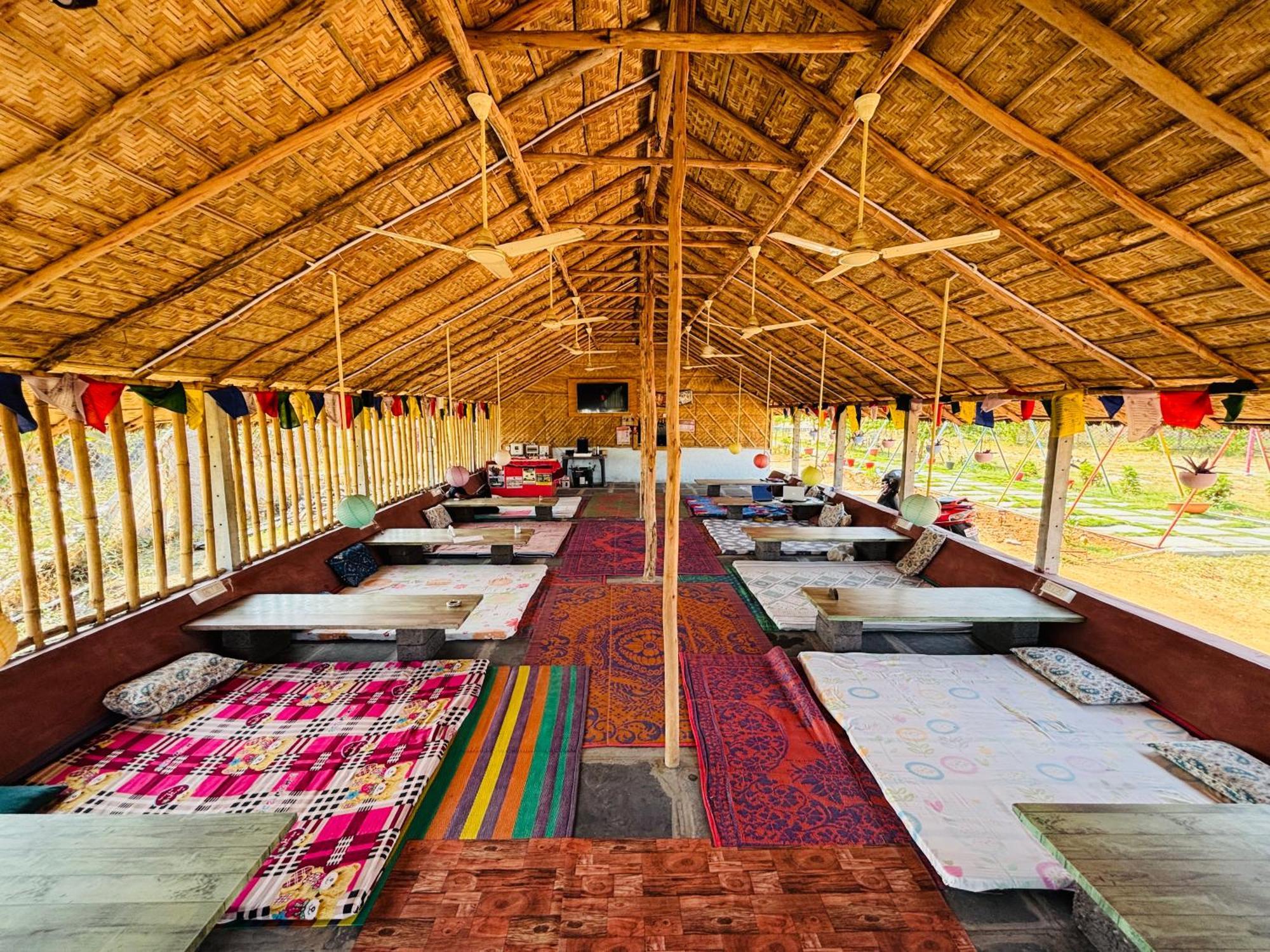 Murali Guesthouse Hampi Buitenkant foto